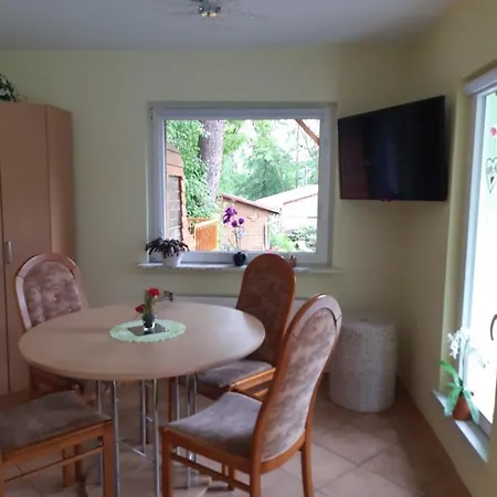 Monikas Gaestehaeuser Seeblick Feriepark *