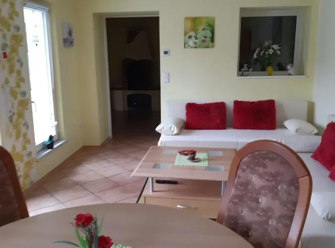 假日公园 Monikas Gaestehaeuser Seeblick *